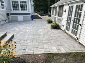 backyard-paver-patio-and-access-path